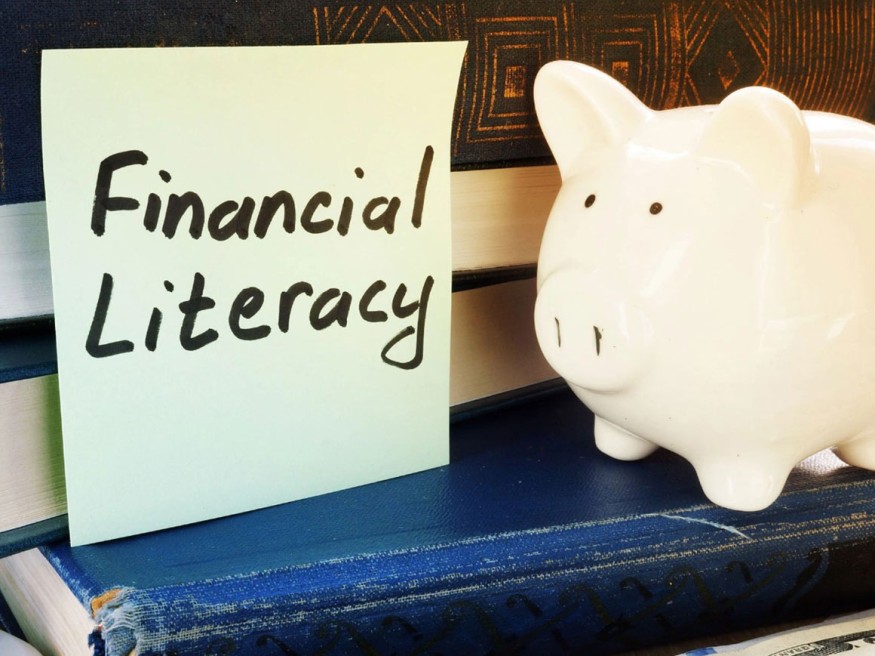 The Four Surprising Reasons Why Financial Literacy is Not Resonating in Higher Ed